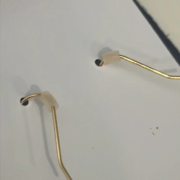 Tory Burch Stocked-T Hoop - Picture 10 of 16